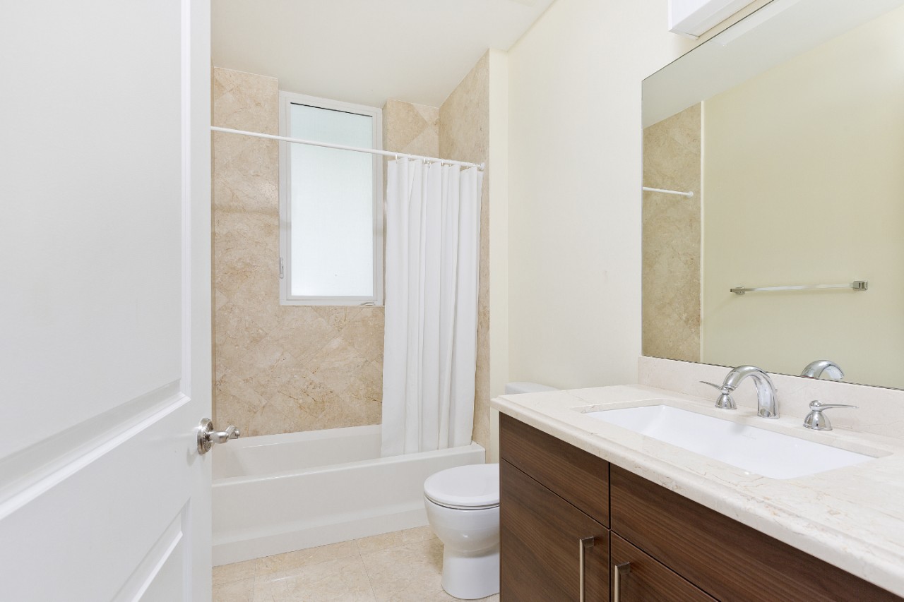 Deerfield Beach Condo 1011031