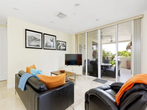 Deerfield Beach Condo 1011031