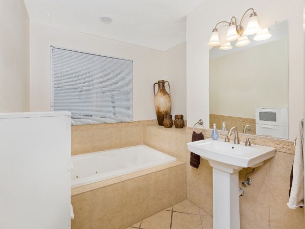 Fort Lauderdale Home 1011041