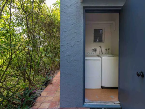 Palm Beach Condo 1011046