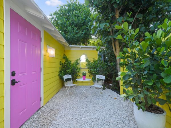 Palm Beach Condo 1011048