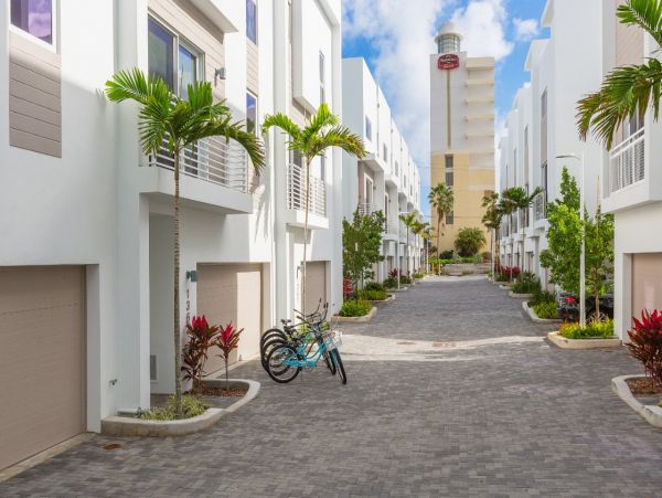 Boca Raton Townhouse Sleeps 10 Guests