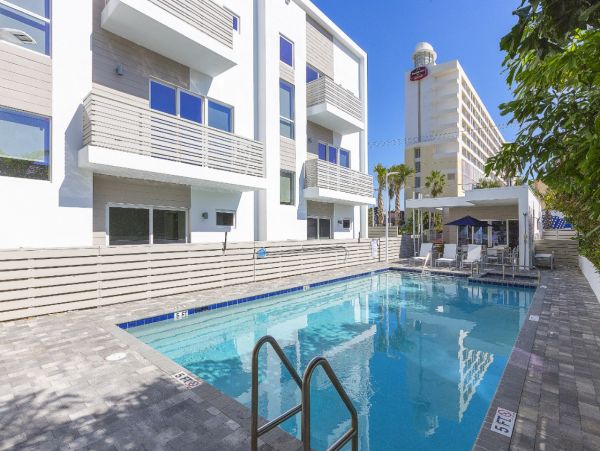 Boca Raton Townhouse Sleeps 10 Guests