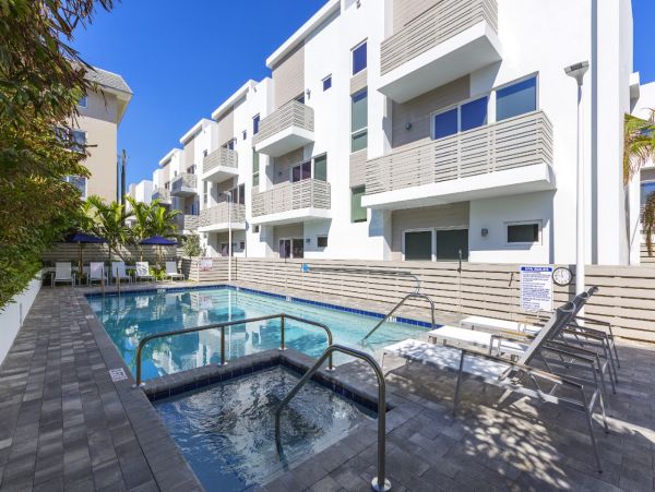 Boca Raton Townhouse Sleeps 10 Guests