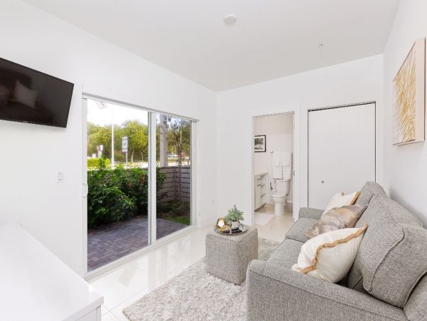 Boca Raton Townhouse Sleeps 10 Guests