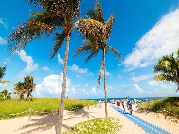 Boca Raton Townhouse Sleeps 10 Guests