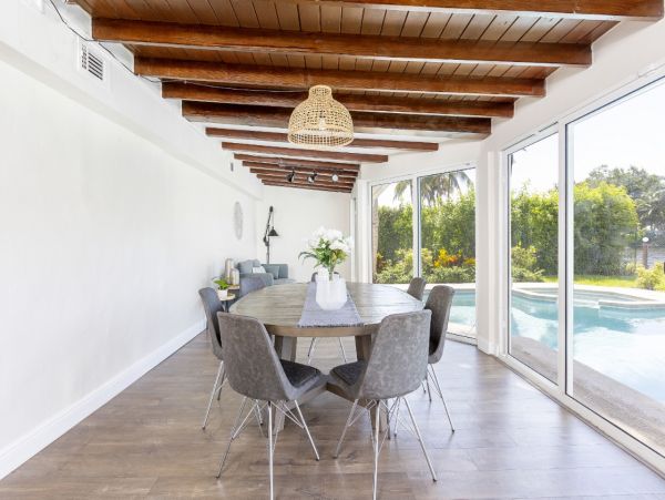 Pompano Canal Front Hideaway with Pool & Great Outdoor Area