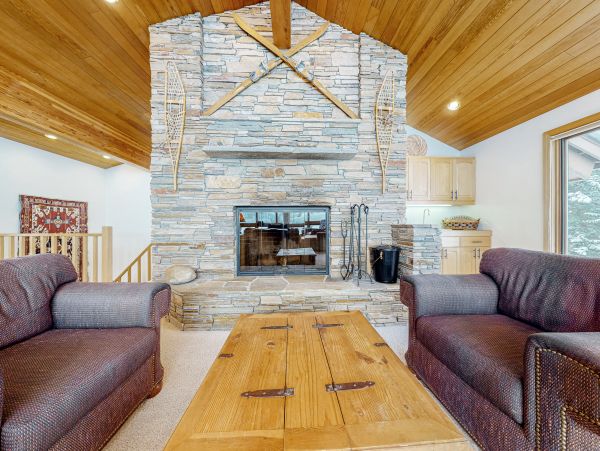 Mountain Perfect Getaway with 3 Bedrooms in Teton Village