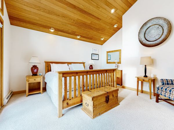 Mountain Perfect Getaway with 3 Bedrooms in Teton Village