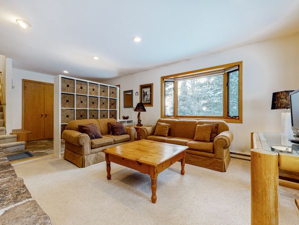 Mountain Perfect Getaway with 3 Bedrooms in Teton Village