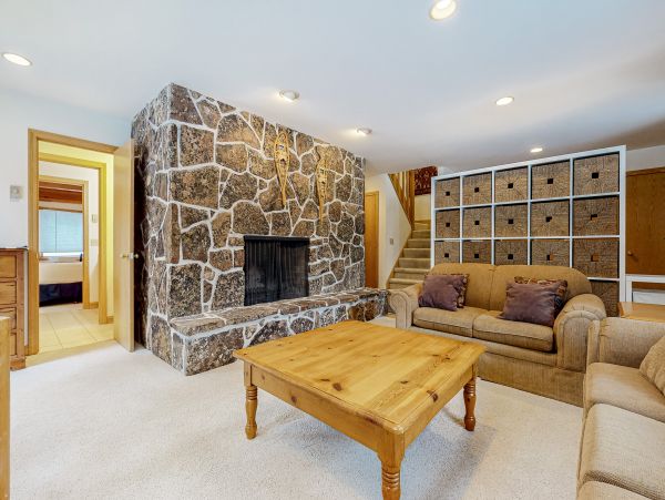 Mountain Perfect Getaway with 3 Bedrooms in Teton Village