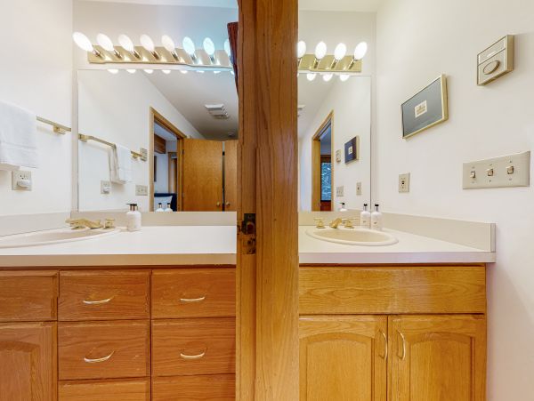Mountain Perfect Getaway with 3 Bedrooms in Teton Village