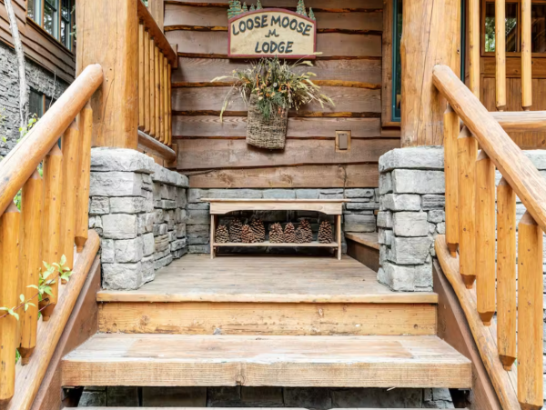 Ski in Ski out, 4 blocks from Teton Village