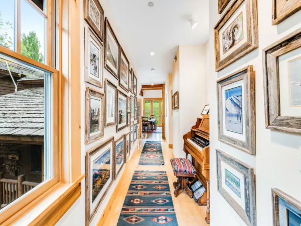 Ski in Ski out, 4 blocks from Teton Village