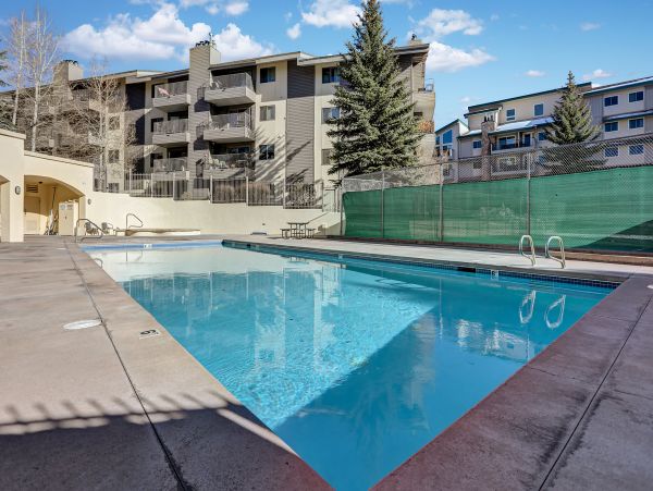 Avon Four Bedroom Luxury Vacation Condo