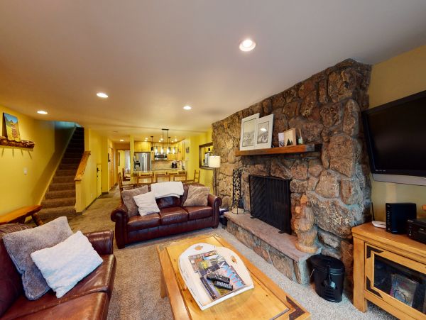 Avon Vacation Condo Four Bedroom Mountain Views
