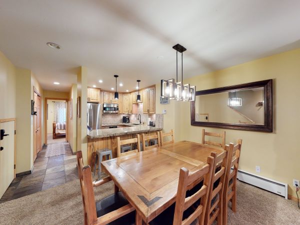 Avon Vacation Condo Four Bedroom Mountain Views