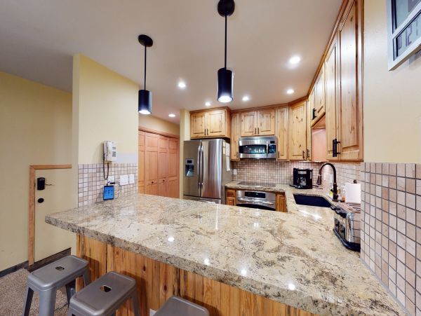 Avon Vacation Condo Four Bedroom Mountain Views