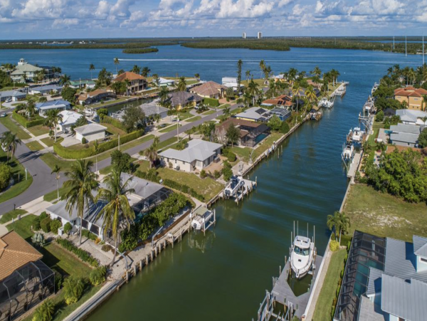 Marco Island Waterside Pool Home Great Rental