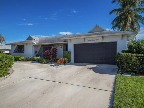 Marco Island Waterside Pool Home Great Rental