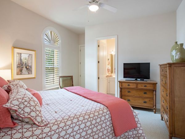 Luxury 4 Bedroom Home in Marco Island