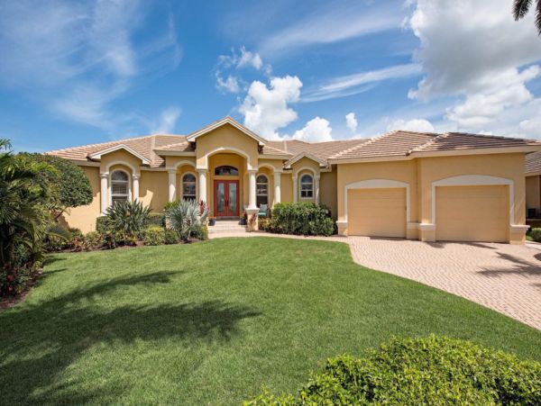 Luxury 4 Bedroom Home in Marco Island
