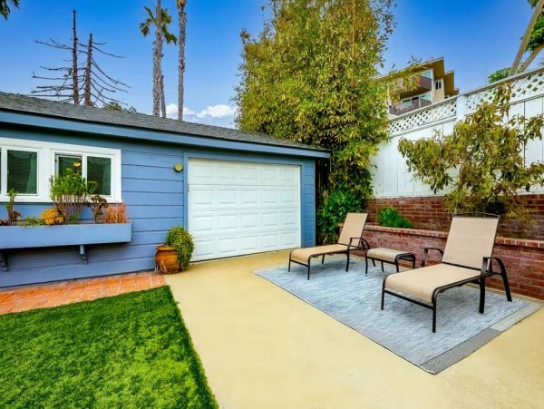 La Jolla Charming Vacation Home - 1/2 Block From Beach