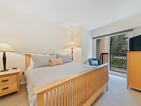 Vail Lionshead Condo 1011172