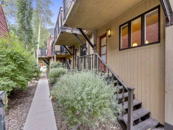 Aspen Condo 1011176
