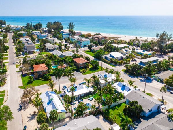 Holmes Beach Vacation Villa Sleeps Four Guests