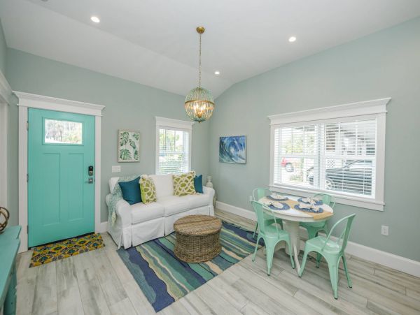 Holmes Beach Vacation Villa Sleeps Four Guests