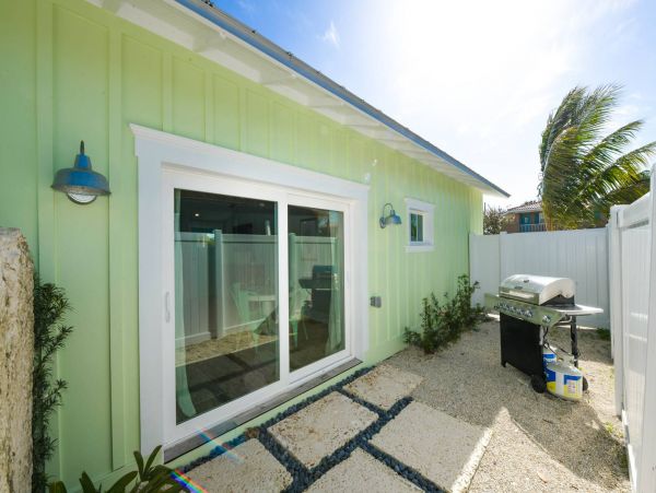 Holmes Beaches Vacation Home with 2 Bedroom & Pool