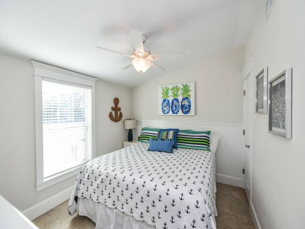 One minute walk to beach with private pool