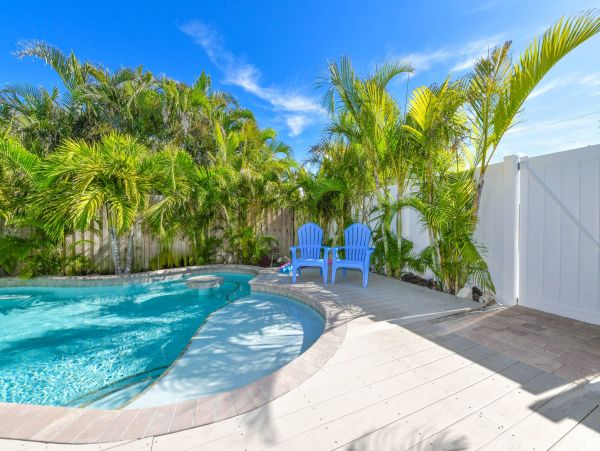 One minute walk to beach with private pool