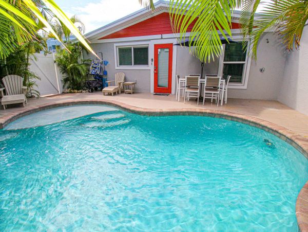 One minute walk to beach with private pool