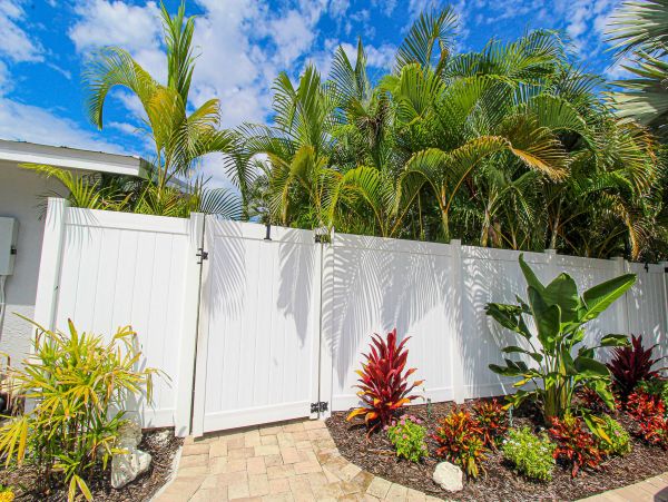 One minute walk to beach with private pool