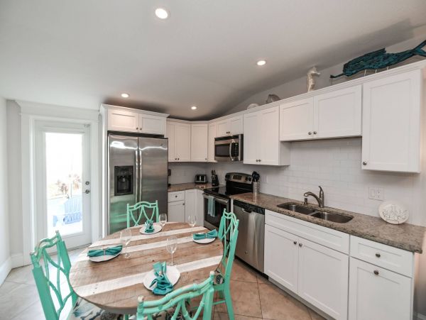 One minute walk to beach with private pool