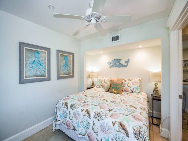 Bay Front Two Bedroom Condo With Pool