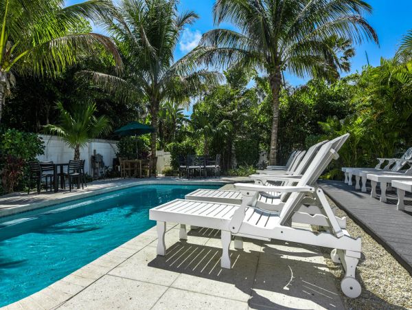 A New Coastal Residence on Anna Maria Island