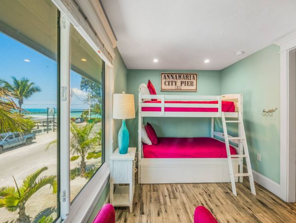 A New Coastal Residence on Anna Maria Island
