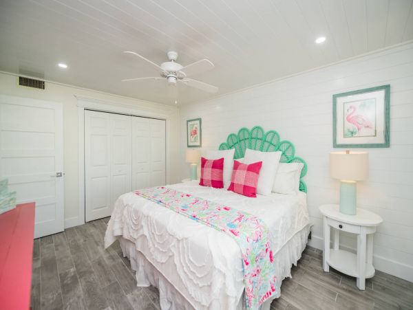 On Beach Holmes Beach Vacation Condo One Bedroom