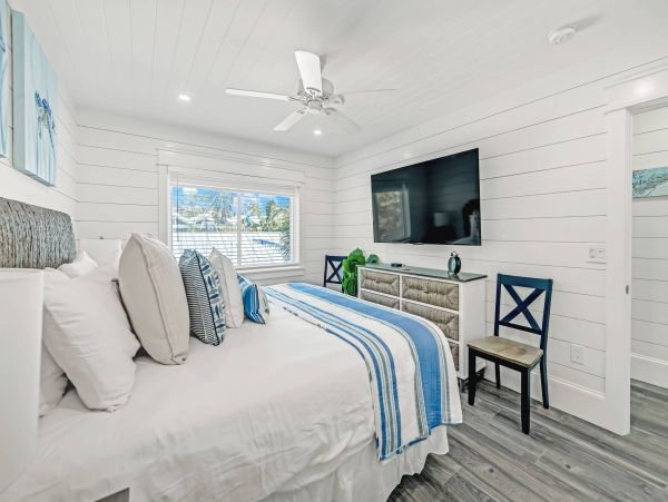 Ocean Front One Bedroom Modern Condo