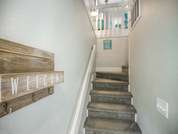 Beautiful Holmes Beach Vacation Townhome Close to Beaches & Attractions