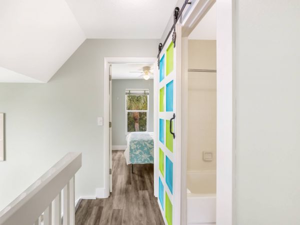 Beautiful Holmes Beach Vacation Townhome Close to Beaches & Attractions