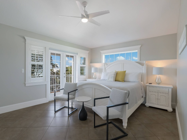 Anna Maria Gorgeous 6 Bedroom Pool Home