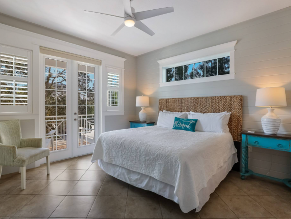 Anna Maria Gorgeous 6 Bedroom Pool Home