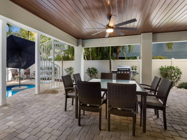 Anna Maria Gorgeous 6 Bedroom Pool Home