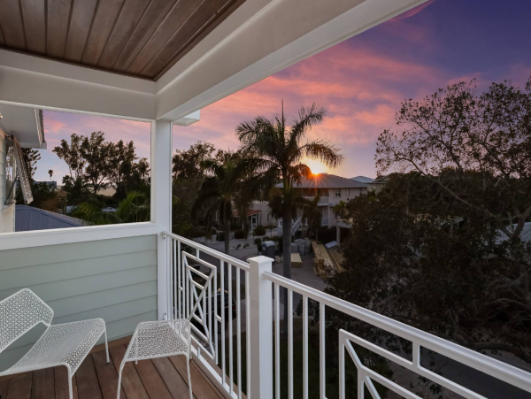 Anna Maria Gorgeous 6 Bedroom Pool Home