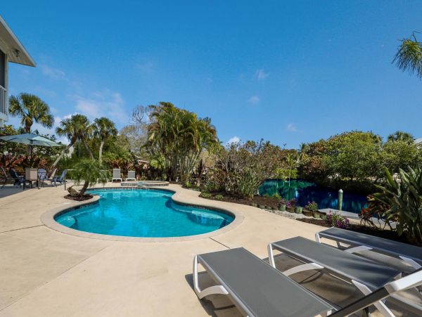 Island Beauty Magnificent Vacation Home Waterside Anna Maria