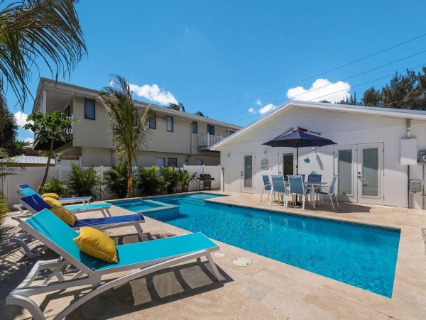 Bradenton Beach Vacation Home with Four Bedroom